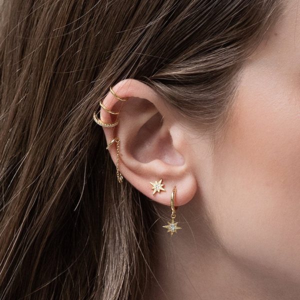 Earcuff Plata Venus oro -  Piercing Oreja Plata de Ley 925 chapado en oro 18k con circonitas blancas. Tamaño 18mm. Pendiente plata unitario- Regalo ideal mujer- Regalo día de la madre-modelo